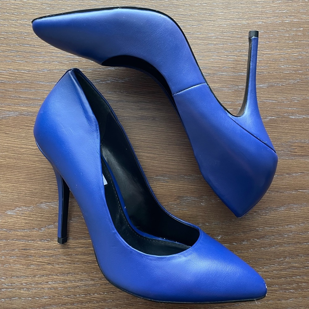 Steve Madden Patten Leather Pumps